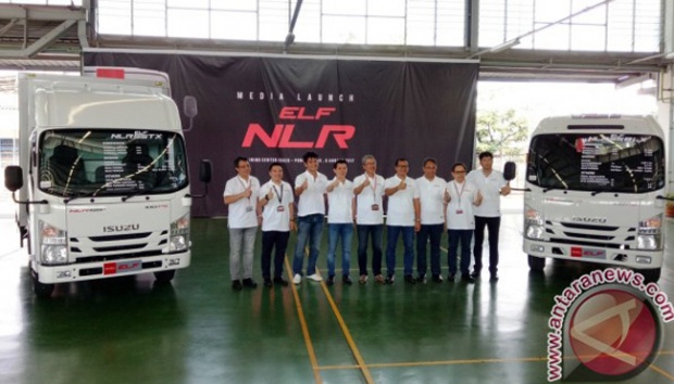Isuzu Luncurkan Elf Baru, Berapa Harganya?